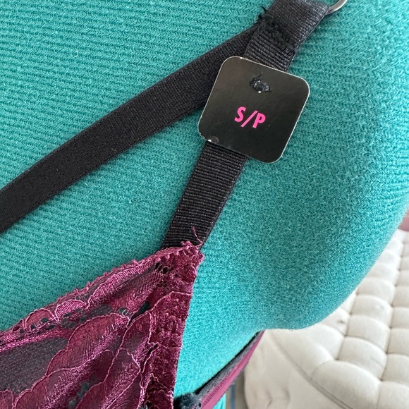 LA SENZA LINGERIE BODYSUIT - Picture 4 of 5